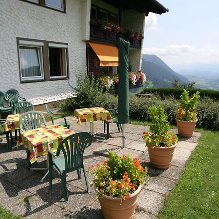 Cozy Apartment In Afritz Am See Near Gerlitzen Ski Area ภายนอก รูปภาพ