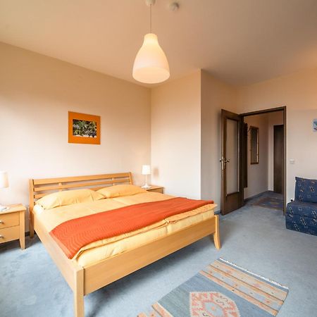 Cozy Apartment In Afritz Am See Near Gerlitzen Ski Area ภายนอก รูปภาพ