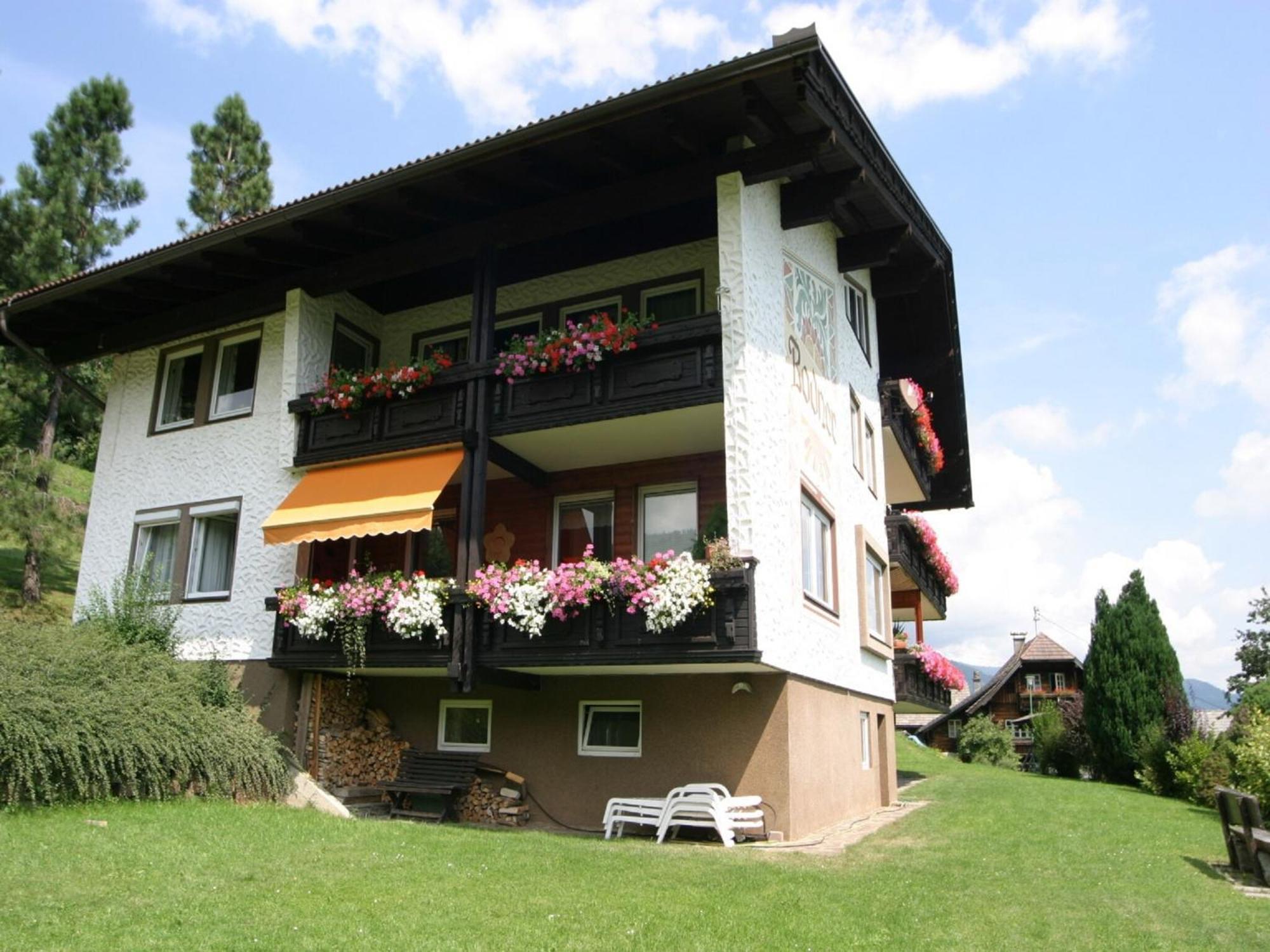 Cozy Apartment In Afritz Am See Near Gerlitzen Ski Area ภายนอก รูปภาพ