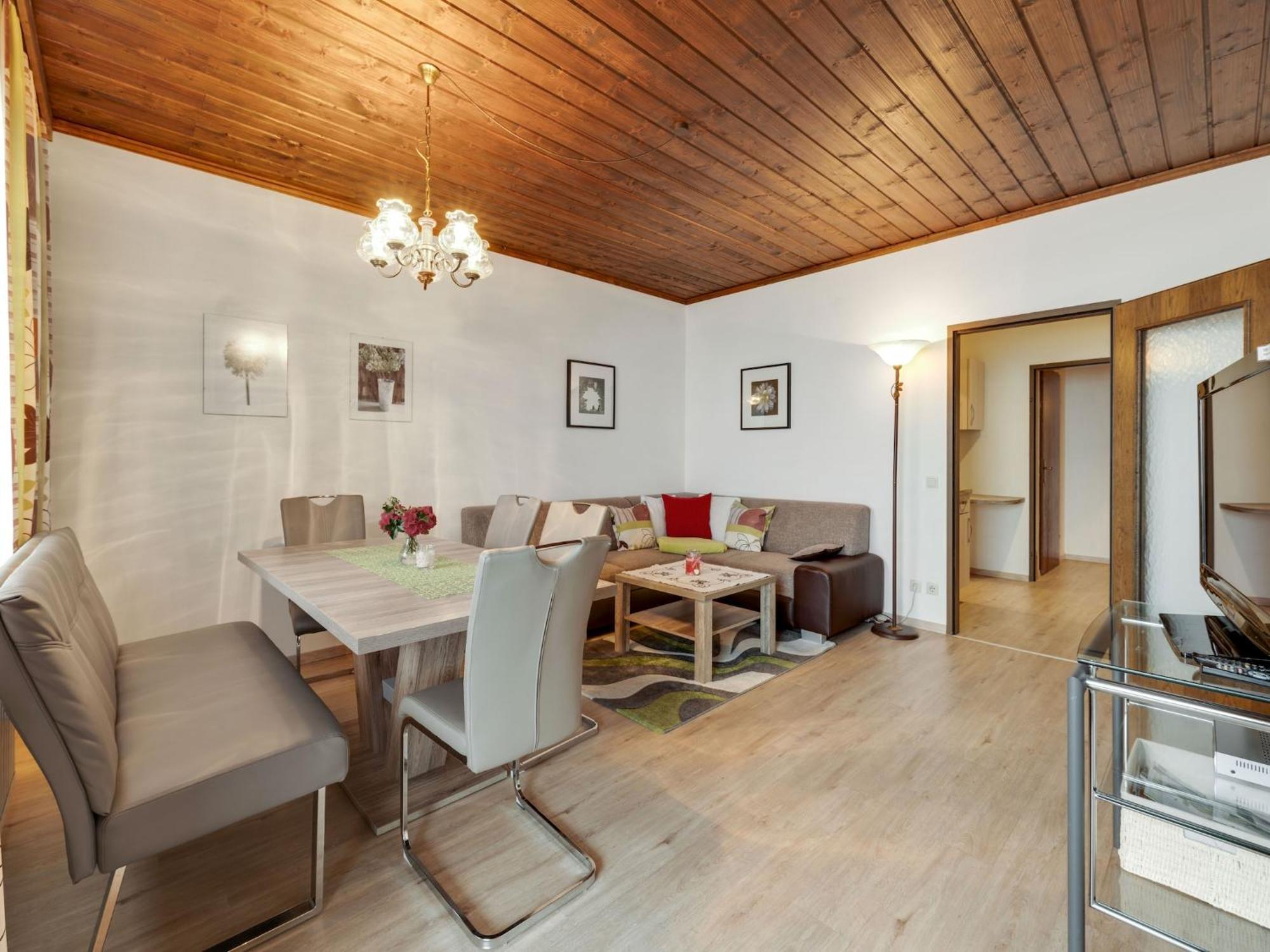 Cozy Apartment In Afritz Am See Near Gerlitzen Ski Area ภายนอก รูปภาพ