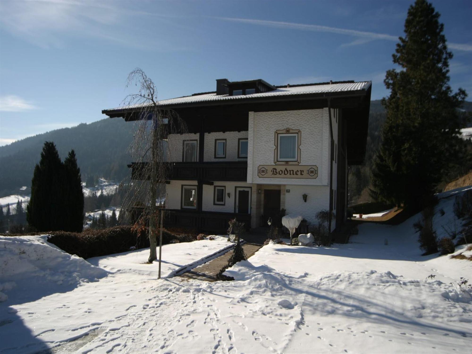 Cozy Apartment In Afritz Am See Near Gerlitzen Ski Area ภายนอก รูปภาพ