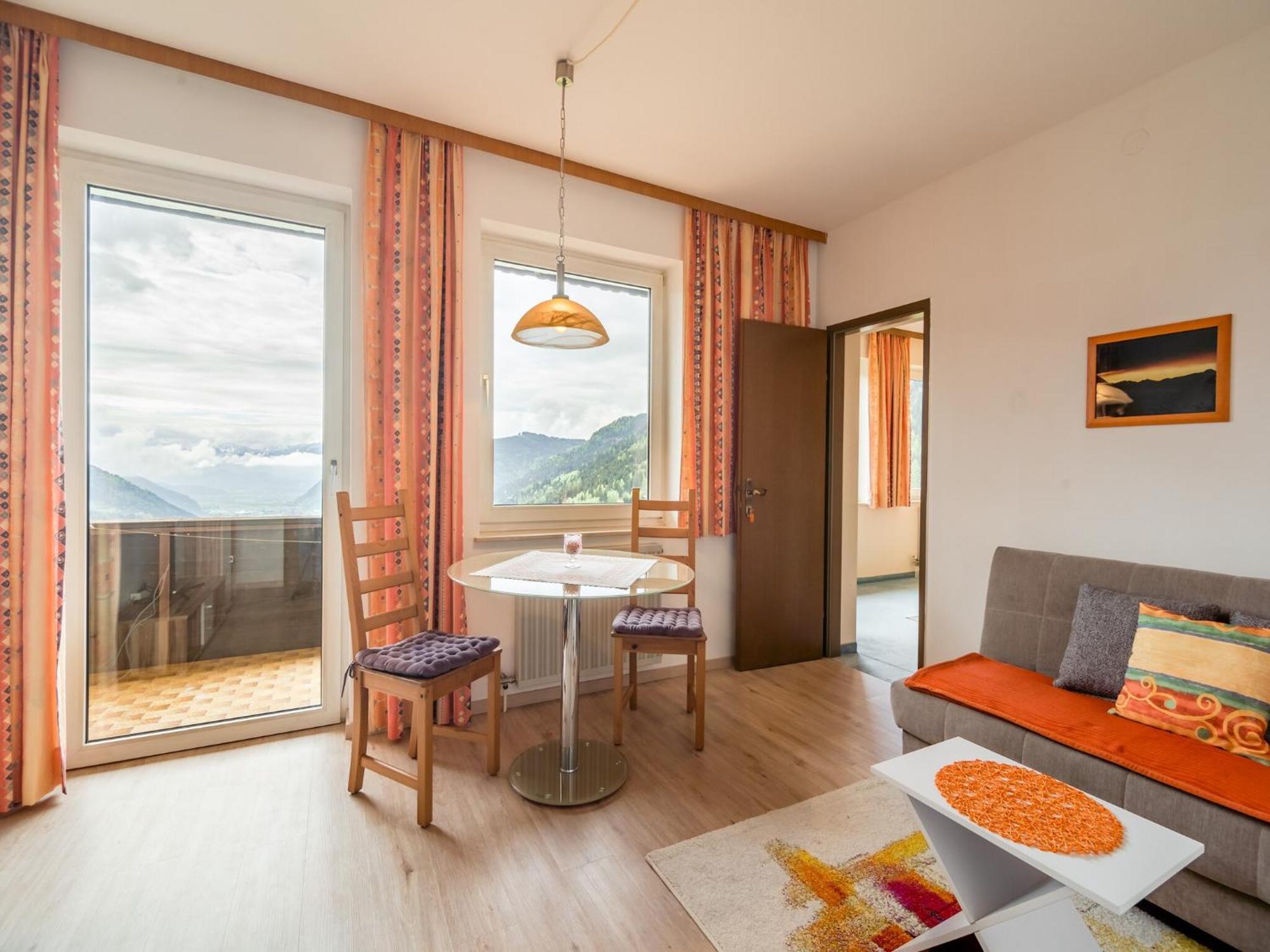 Cozy Apartment In Afritz Am See Near Gerlitzen Ski Area ภายนอก รูปภาพ